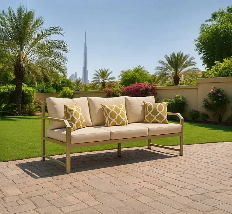 جلسة خارجية نيس ثلاثية بلون بيج